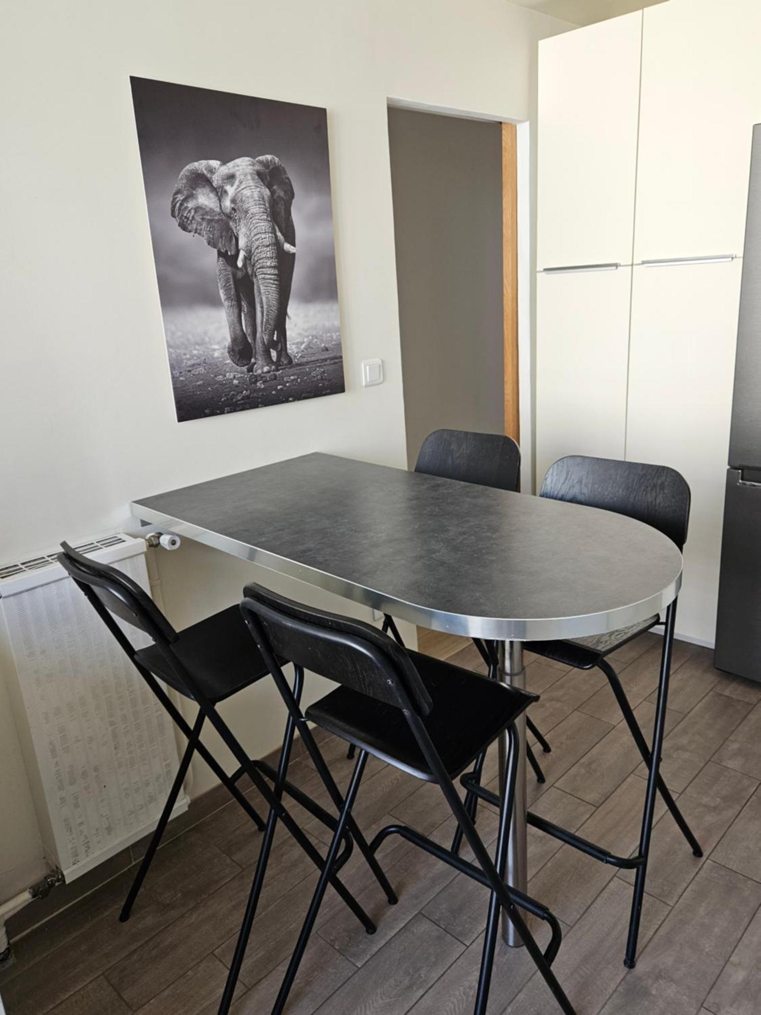 Chambre En Colocation Fille, Proche Mer, Climatisation Toulon Eksteriør bilde