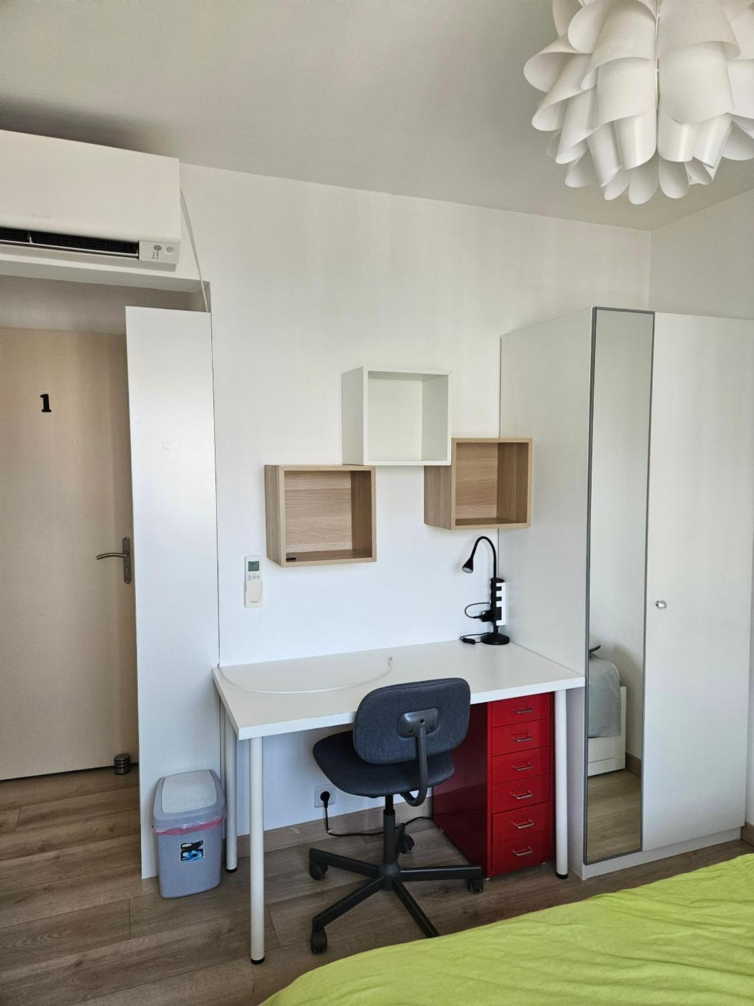 Chambre En Colocation Fille, Proche Mer, Climatisation Toulon Eksteriør bilde
