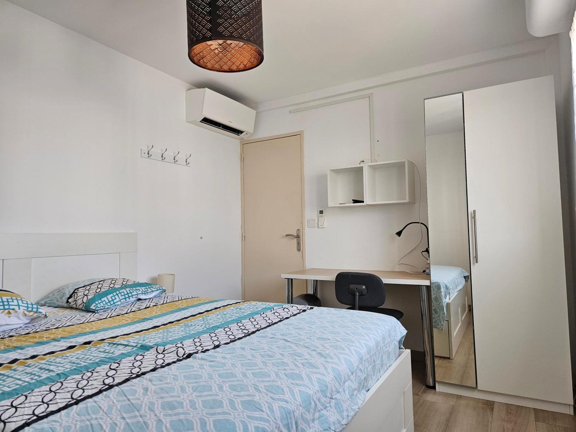 Chambre En Colocation Fille, Proche Mer, Climatisation Toulon Eksteriør bilde